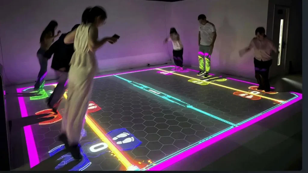 Amusement Equipment with Interactive Projection Game Experience